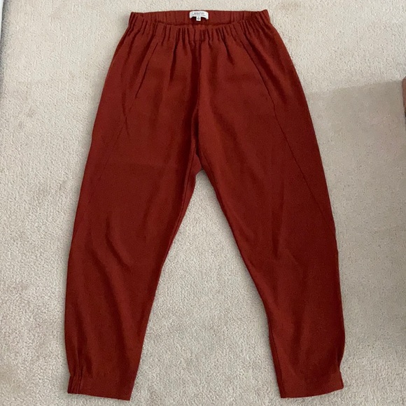 Aritzia/Babaton Dexter Orange Pants - Picture 1 of 3